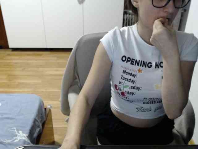 kristineexxx webcam