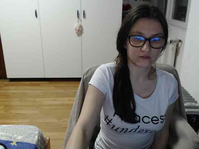 kristineexxx webcam