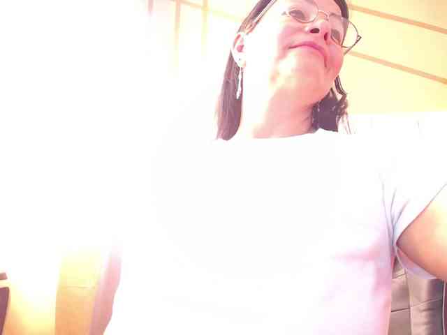Ana-Mature webcam