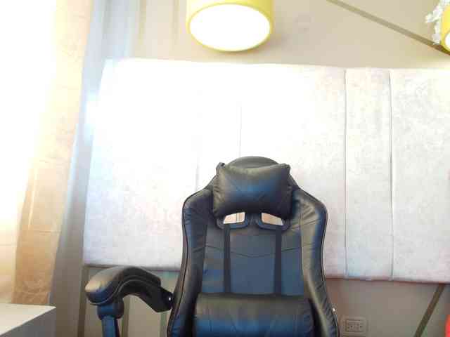 Ana-Mature webcam