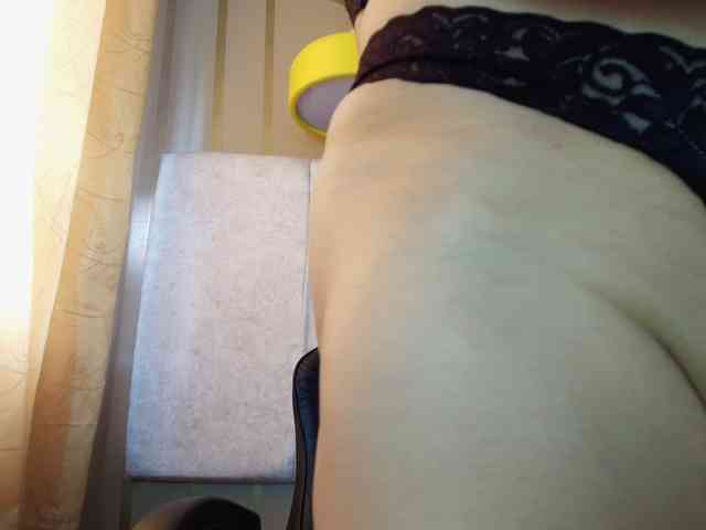 Ana-Mature webcam
