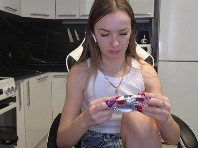 -Sexyhotangel-'s BongaCams show and profile