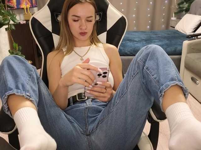 -Sexyhotangel-'s BongaCams show and profile