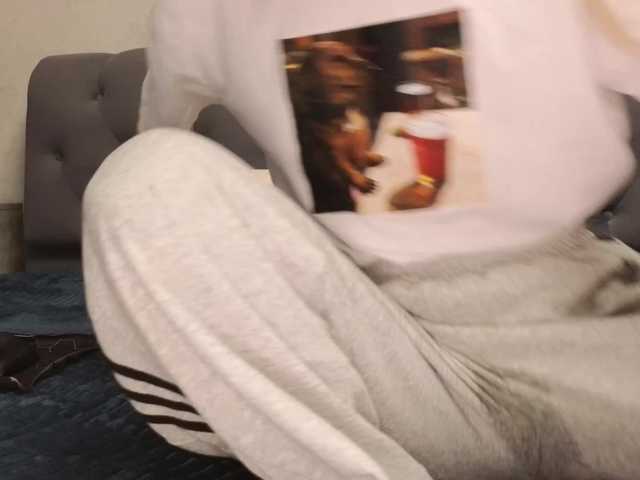 -Sexyhotangel-'s BongaCams show and profile