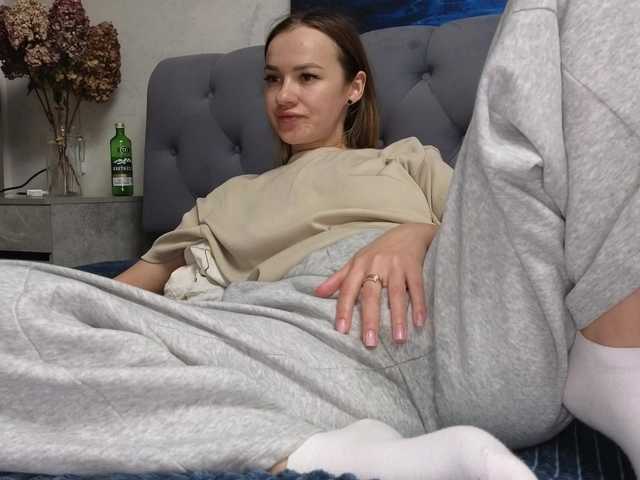 -Sexyhotangel-'s BongaCams show and profile