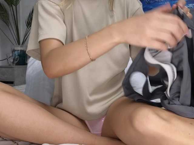 -Sexyhotangel-'s BongaCams show and profile