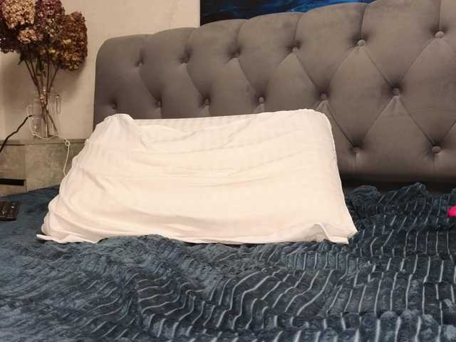 -Sexyhotangel- — Hello everyone, I'm Ksyu! I love to fool around and chat Subscribe, you won't get bored with me! I do not do anything for tokens in a personal account!