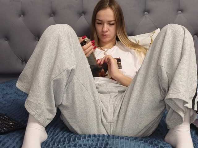 -Sexyhotangel-'s BongaCams show and profile