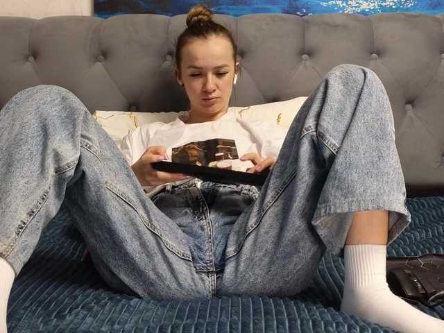 -Sexyhotangel-'s BongaCams show and profile