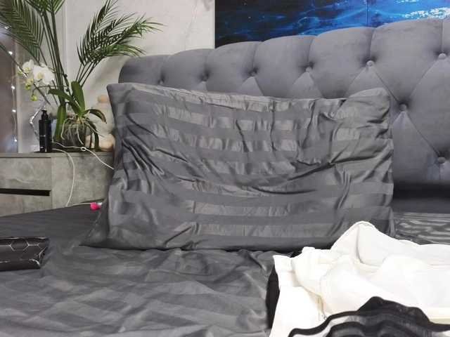 -Sexyhotangel-'s BongaCams show and profile