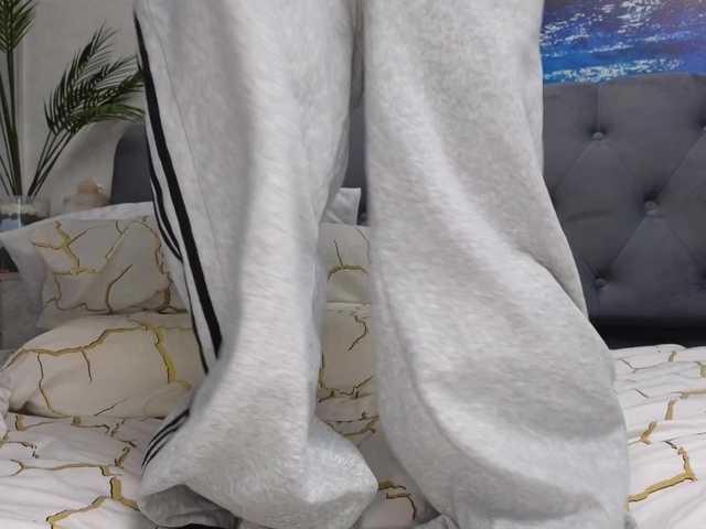 -Sexyhotangel-'s BongaCams show and profile