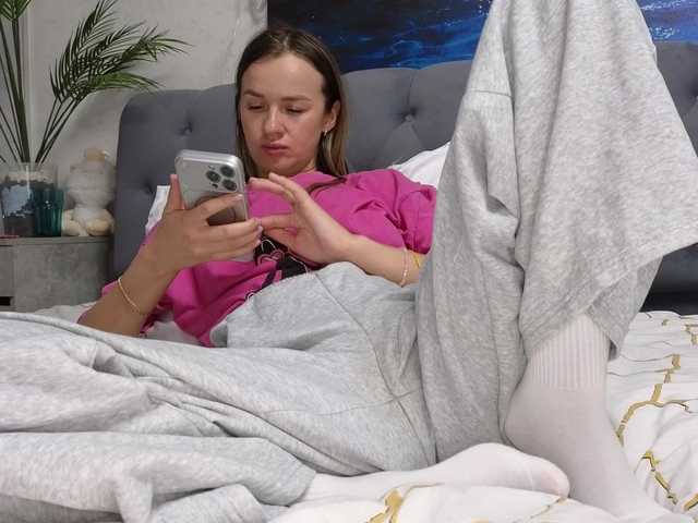 -Sexyhotangel-'s BongaCams show and profile