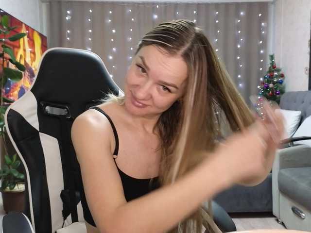 -Sexyhotangel-'s BongaCams show and profile