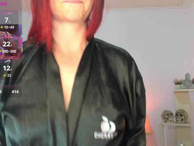 lucy-hott webcam