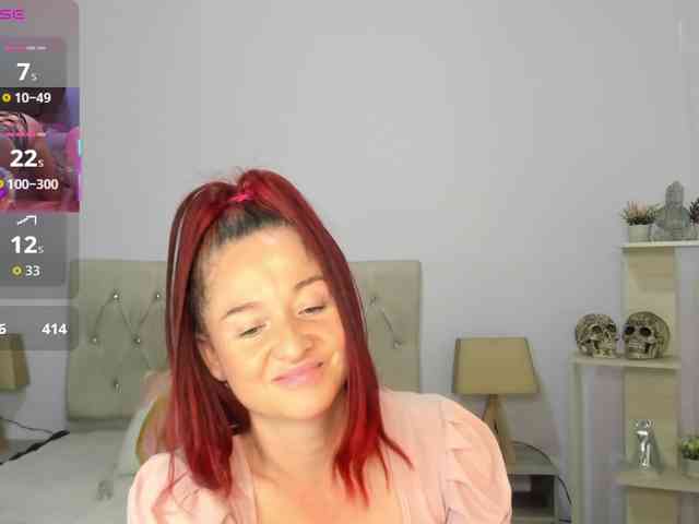 lucy-hott webcam