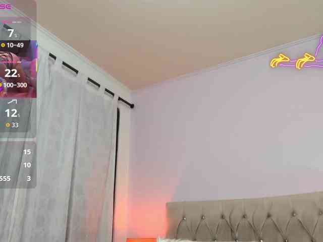 lucy-hott webcam