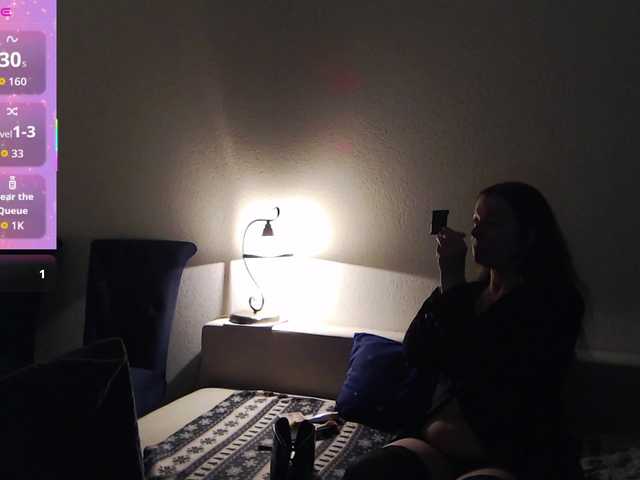 HelenBerg's BongaCams show and profile