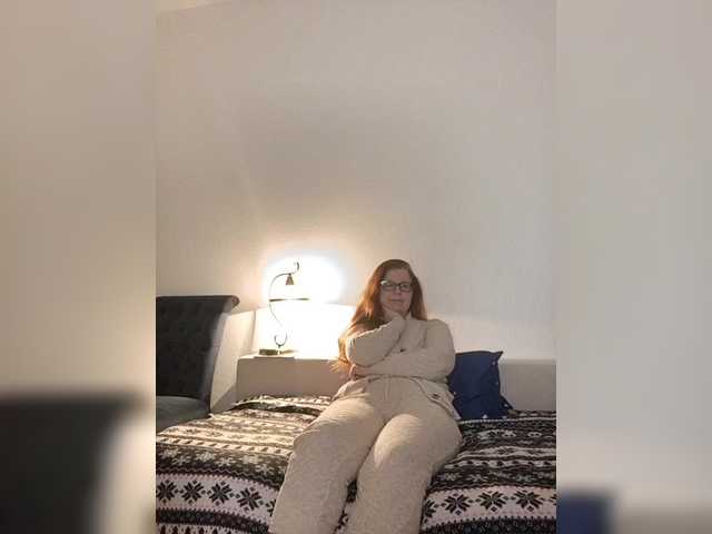 HelenBerg's BongaCams show and profile