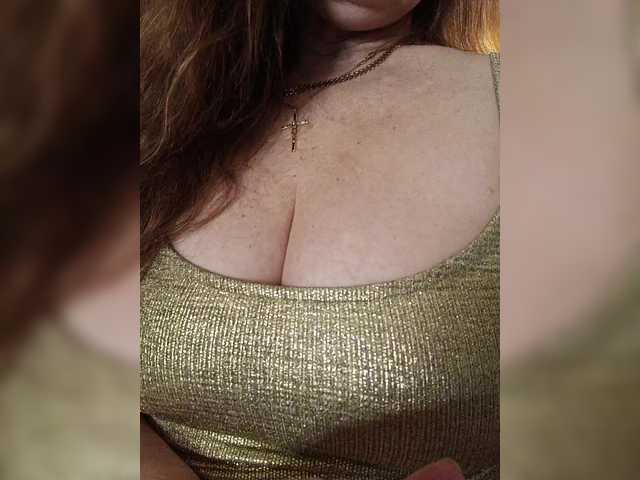 HelenBerg's BongaCams show and profile