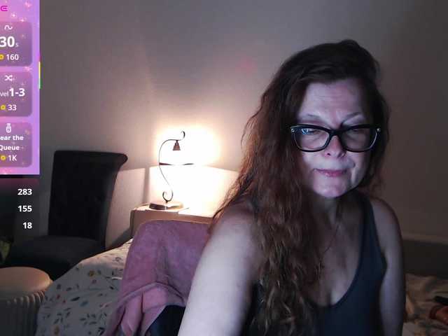 HelenBerg's BongaCams show and profile