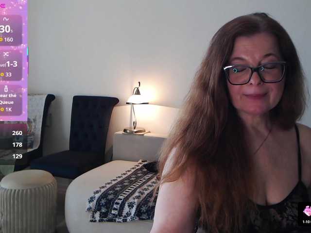 HelenBerg's BongaCams show and profile