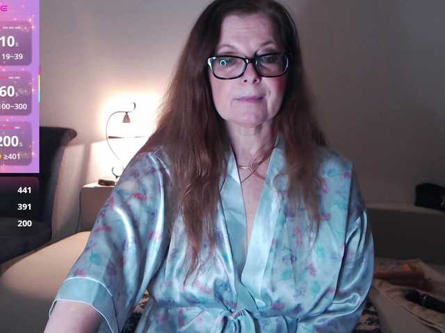 HelenBerg's BongaCams show and profile