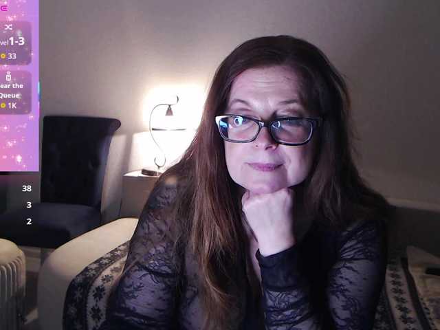 HelenBerg's BongaCams show and profile