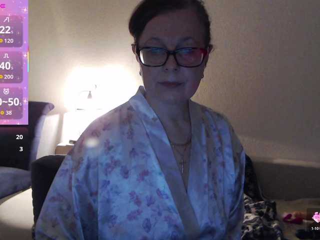 HelenBerg's BongaCams show and profile