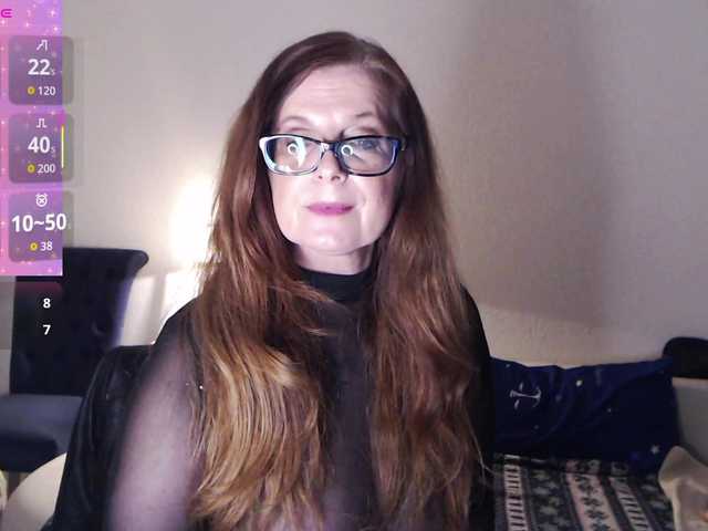 HelenBerg's BongaCams show and profile