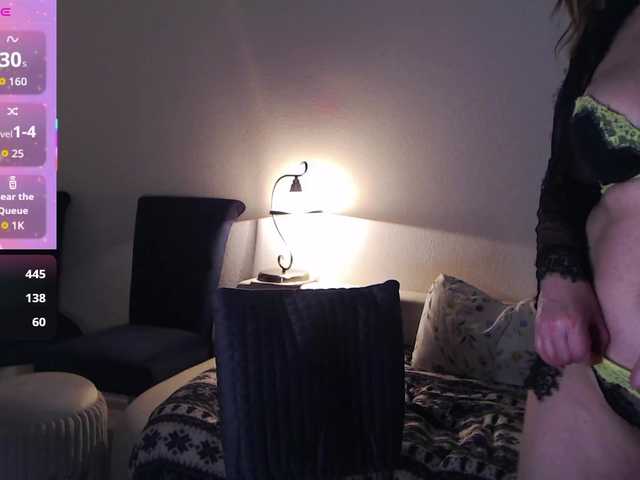 HelenBerg's BongaCams show and profile