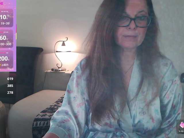 HelenBerg's BongaCams show and profile