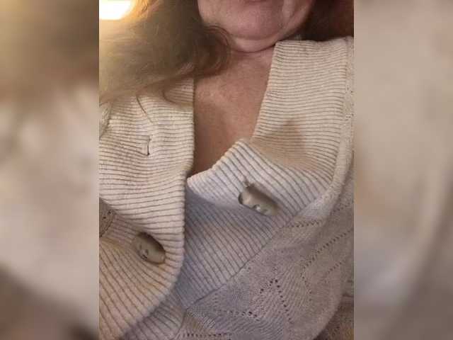 HelenBerg's BongaCams show and profile