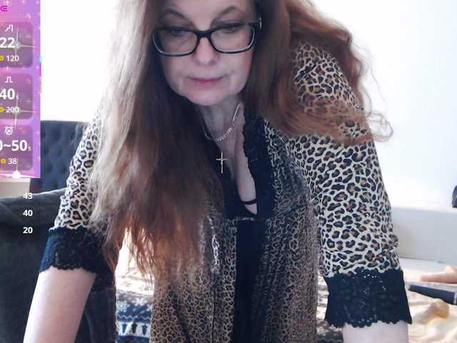 HelenBerg's BongaCams show and profile