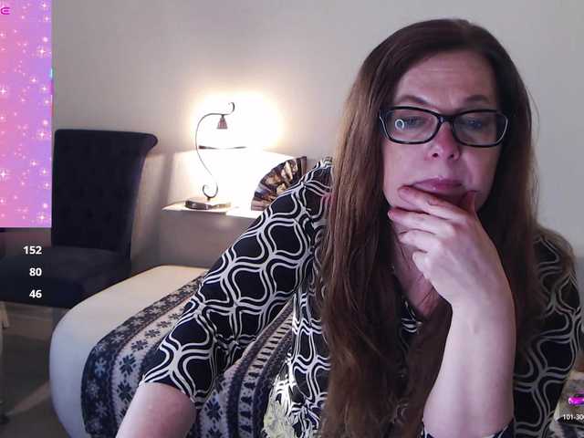 HelenBerg's BongaCams show and profile