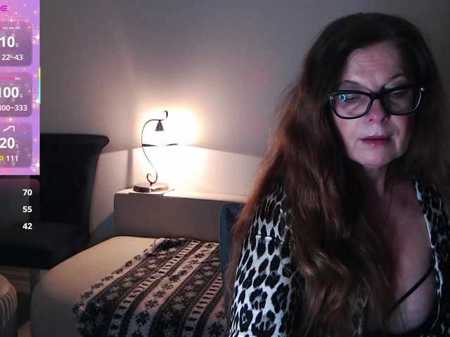 HelenBerg's BongaCams show and profile