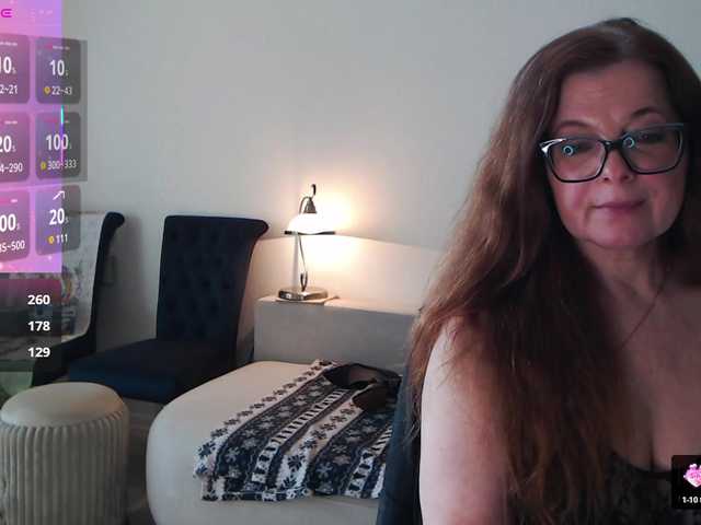 HelenBerg's BongaCams show and profile