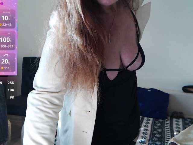 HelenBerg's BongaCams show and profile