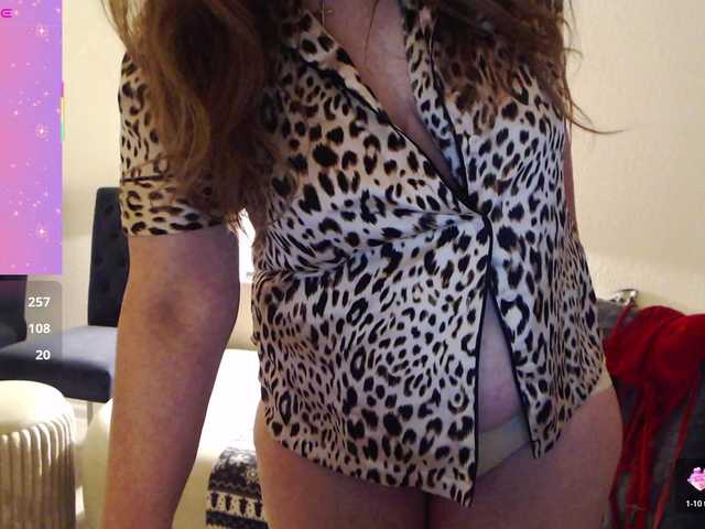 HelenBerg's BongaCams show and profile