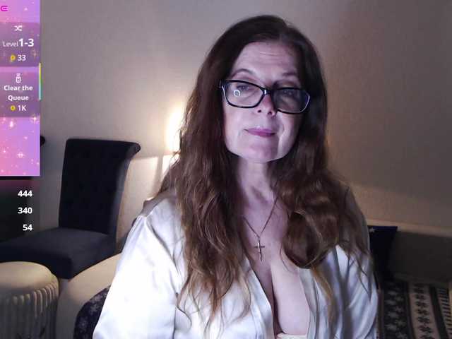 HelenBerg's BongaCams show and profile