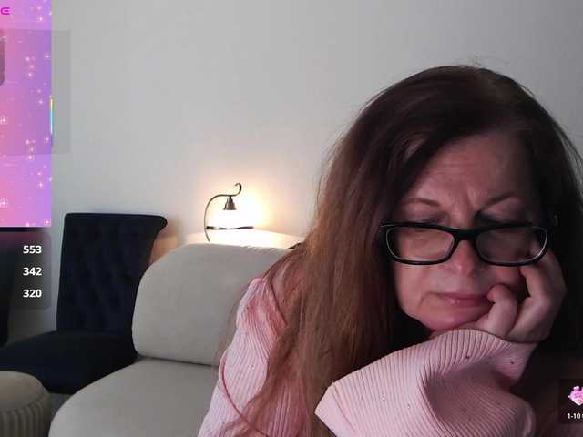 HelenBerg's BongaCams show and profile