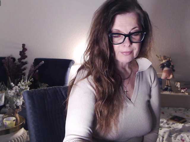 HelenBerg's BongaCams show and profile