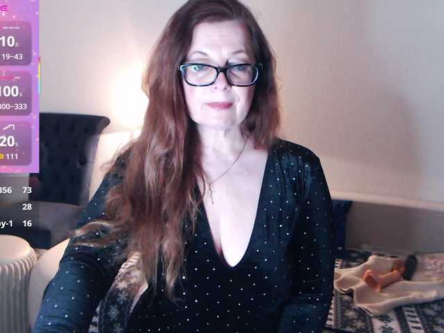 HelenBerg's BongaCams show and profile