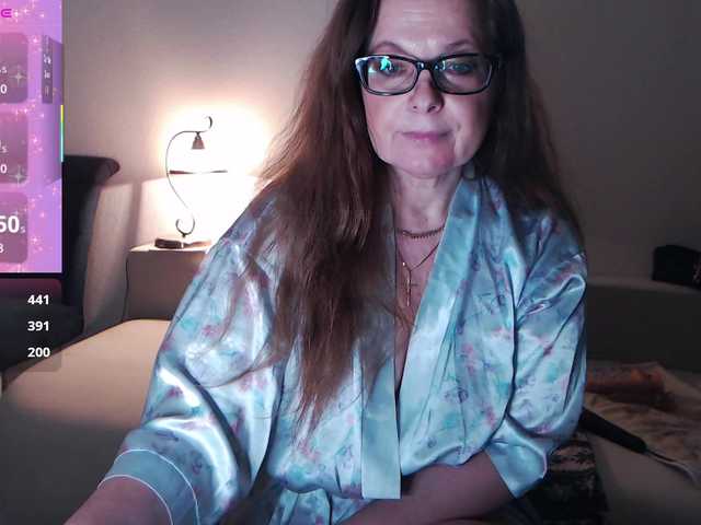 HelenBerg's BongaCams show and profile