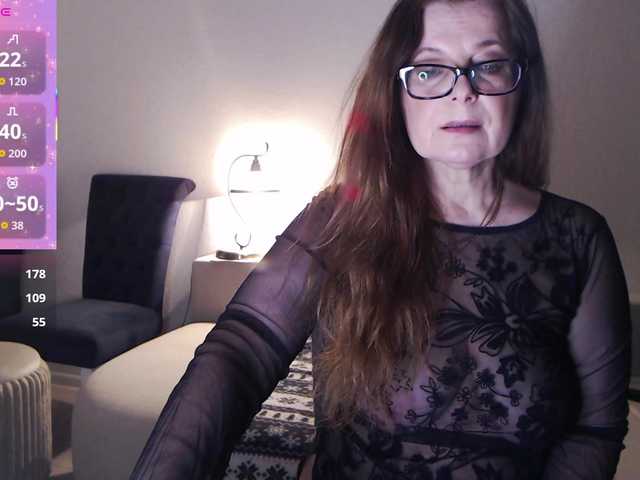 HelenBerg's BongaCams show and profile