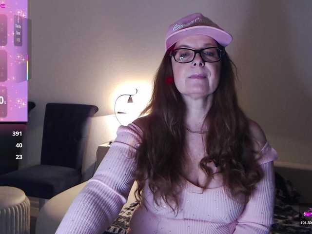 HelenBerg's BongaCams show and profile