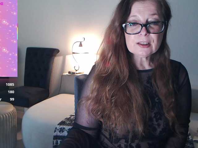 HelenBerg's BongaCams show and profile