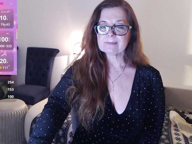 HelenBerg's BongaCams show and profile