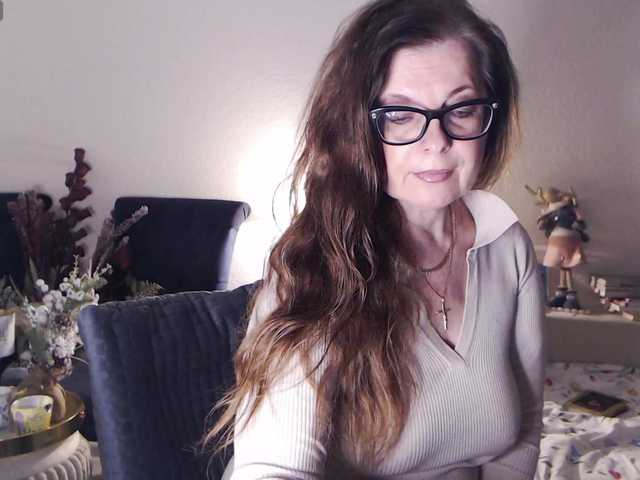 HelenBerg's BongaCams show and profile