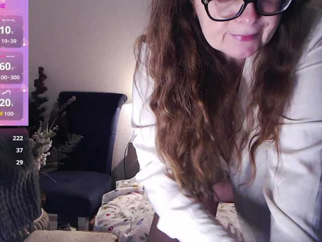 HelenBerg's BongaCams show and profile