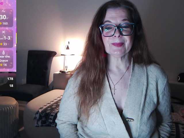 HelenBerg's BongaCams show and profile